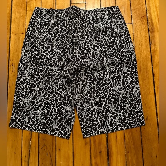 Talbots patterned shorts - Picture 4 of 5